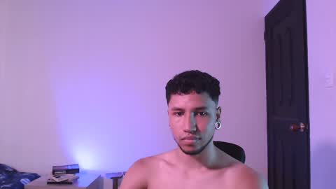 Yeff ind. model  online show from 15, 1, 2025