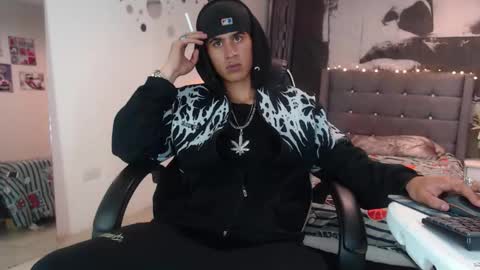 Snapshot of yerk_dan chatting on 2, 12, 2025 Yerk online show from 2, 12, 2025