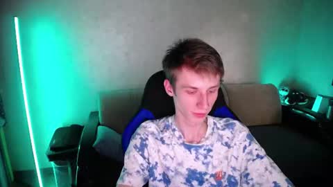Snapshot of yes_cute_boy_ chatting on 24, 6, 2026 Eden online show from 24, 6, 2026