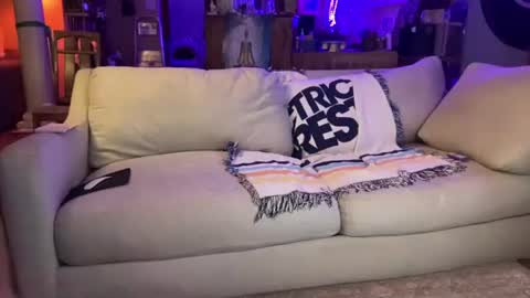 yes_daddy_fuck_me online show from 2, 8, 2026