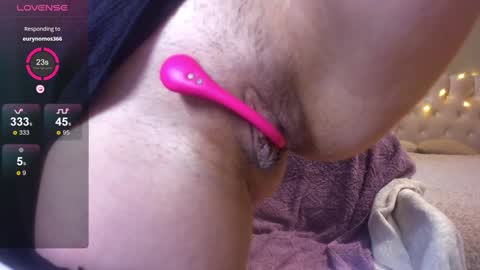 Sofie online show from 2, 2, 2025