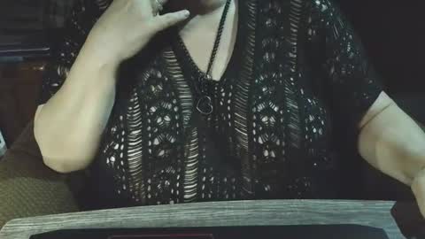 yessirprincesspet online show from 4, 4, 2026