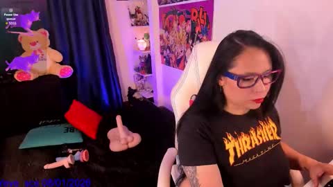 Luna online show from 9, 1, 2026