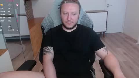 Snapshot of yhdxhy chatting on 31, 5, 2026 James online show from 31, 5, 2026