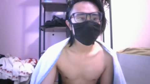 yin476 online show from 24, 10, 2025