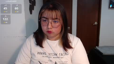 hii i am yini online show from 4, 6, 2026