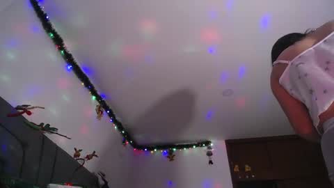 Yiny online show from 27, 12, 2024