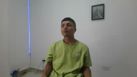 yissus_20 online show from 10, 4, 2026