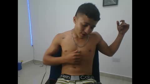 yissus_20 online show from 11, 4, 2026