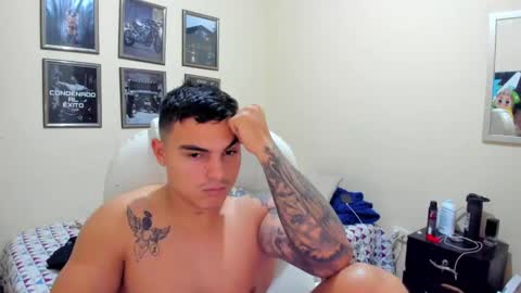 Snapshot of yker18 chatting on 17, 12, 2024 yker online show from 17, 12, 2024