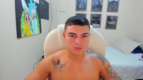 Snapshot of yker18 chatting on 12, 1, 2025 yker online show from 12, 1, 2025