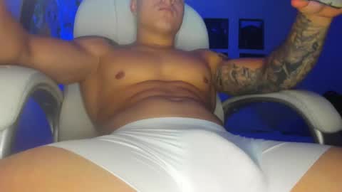 Snapshot of yker18 chatting on 17, 1, 2025 yker online show from 17, 1, 2025