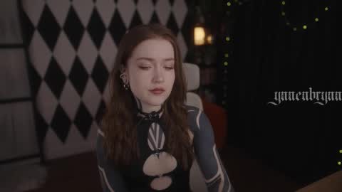 ynnenbrynn online show from 9, 10, 2025