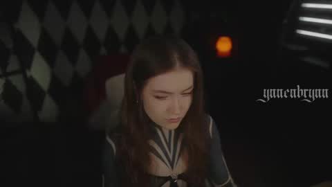 Snapshot of ynnenbrynn chatting on 13, 3, 2026 ynnenbrynn online show from 13, 3, 2026