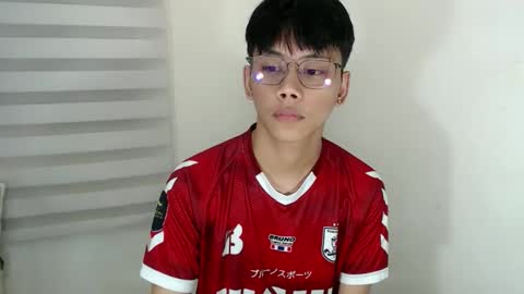 Snapshot of ynotyu chatting on 16, 9, 2025 ynotyu online show from 16, 9, 2025