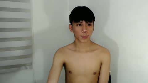 Snapshot of ynotyu chatting on 18, 10, 2025 ynotyu online show from 18, 10, 2025