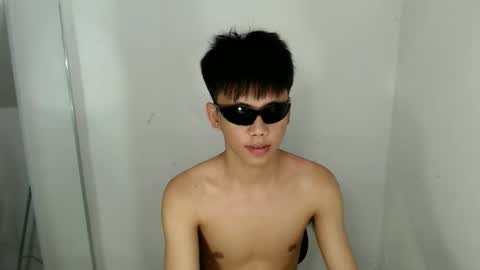 Snapshot of ynotyu chatting on 22, 4, 2026 ynotyu online show from 22, 4, 2026