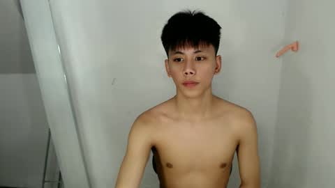 Snapshot of ynotyu chatting on 25, 4, 2026 ynotyu online show from 25, 4, 2026