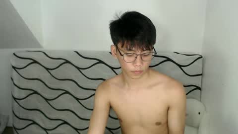 Snapshot of ynotyu chatting on 25, 6, 2026 ynotyu online show from 25, 6, 2026