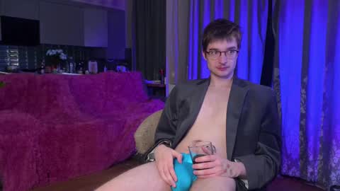 Max online show from 14, 2, 2025