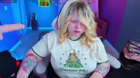 Snapshot of yoki_shizuko chatting on 15, 6, 2026 Yoki online show from 15, 6, 2026