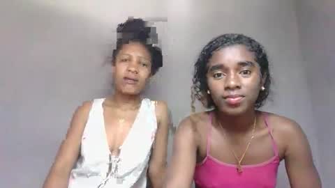 yolandrina05 online show from 21, 9, 2025