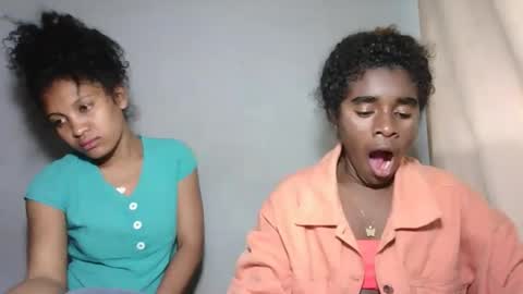 yolandrina05 online show from 8, 10, 2025