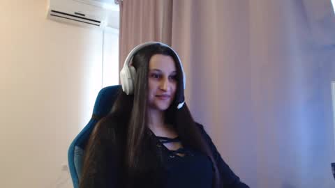 Sophie online show from 23, 4, 2026