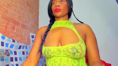 yonnsol_avril online show from 5, 1, 2025