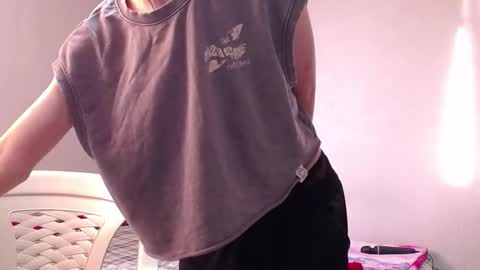 Snapshot of yoonbum_ chatting on 2, 10, 2025 Little Mike Independent model online show from 2, 10, 2025