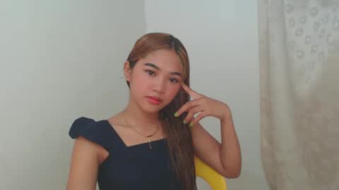 Snapshot of yosufloversweet chatting on 4, 1, 2025 fin online show from 4, 1, 2025