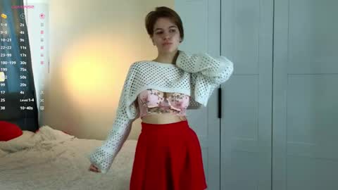 Elizabeth brunette -- Darline blonde  online show from 22, 5, 2026