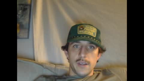 Snapshot of youknowwhoitis412 chatting on 15, 4, 2026 Edging my Girthy Dick online show from 15, 4, 2026