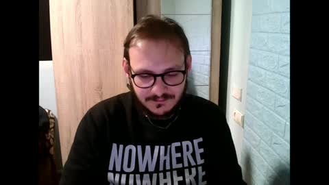 Snapshot of younromki chatting on 6, 4, 2026 A... online show from 6, 4, 2026