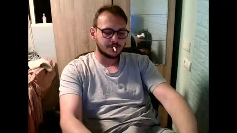 Snapshot of younromki chatting on 20, 4, 2026 A... online show from 20, 4, 2026
