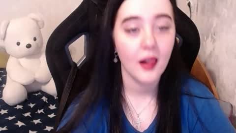 Snapshot of your_8a8y chatting on 17, 12, 2024 your_8a8y online show from 17, 12, 2024