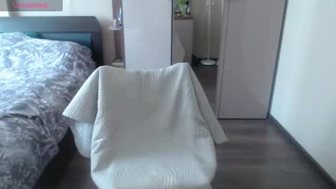 Maria Love online show from 7, 3, 2025