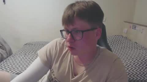 Max online show from 30, 4, 2026