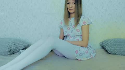 Lily online show from 4, 2, 2025