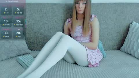 Lily online show from 7, 4, 2026