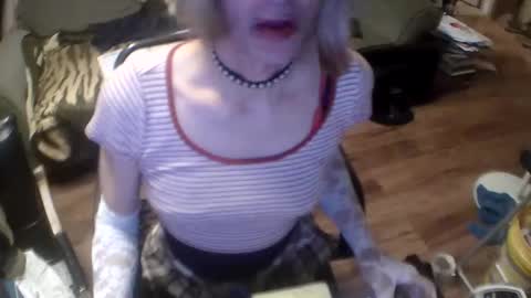 Taylor Tash online show from 11, 12, 2024