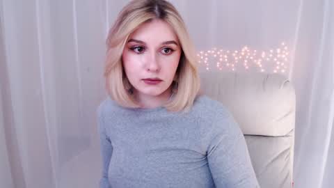 Snapshot of your_freya chatting on 8, 3, 2025 Freya online show from 8, 3, 2025