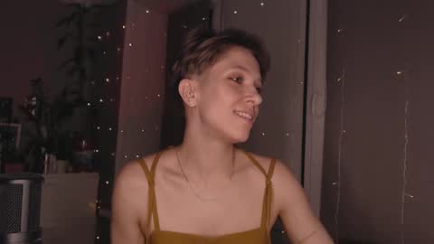 Snapshot of your_hot_ex chatting on 7, 2, 2025 Alex and Kris long hair online show from 7, 2, 2025