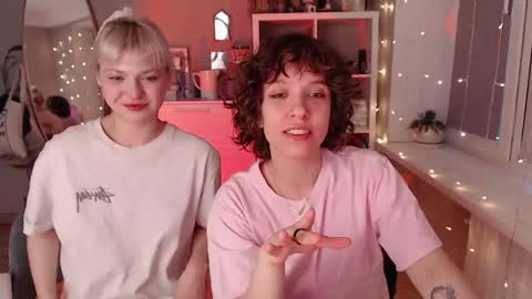 Snapshot of your_hot_ex chatting on 7, 4, 2026 Alex and Kris long hair online show from 7, 4, 2026