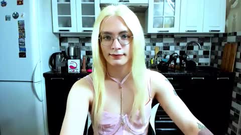 Snapshot of your_hotcutie chatting on 22, 10, 2025 Jane online show from 22, 10, 2025