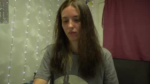 Snapshot of your_little_flexible_girl chatting on 5, 7, 2026 Meri online show from 5, 7, 2026