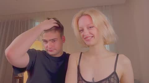 Snapshot of your_molly_mark chatting on 29, 9, 2025 your_molly_mark online show from 29, 9, 2025