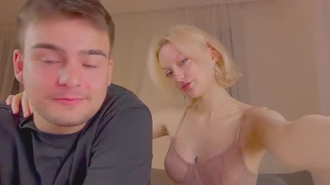 Snapshot of your_molly_mark chatting on 30, 9, 2025 your_molly_mark online show from 30, 9, 2025