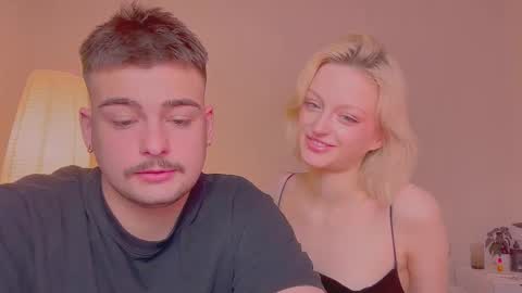 Snapshot of your_molly_mark chatting on 25, 10, 2025 your_molly_mark online show from 25, 10, 2025