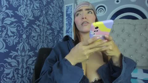 Snapshot of your_perverse_whore chatting on 27, 12, 2024 Salome online show from 27, 12, 2024